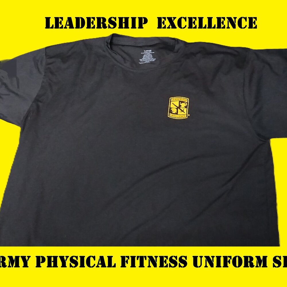 US Army Physical Fitness Uniform Shirt, Men's Large, Like New